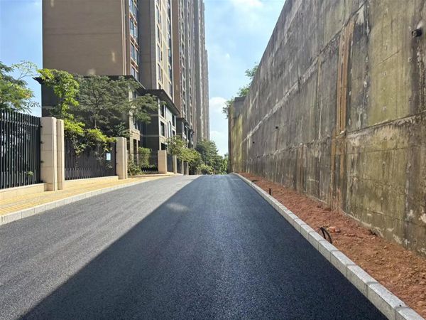 仙居复合式沥青路面摊铺